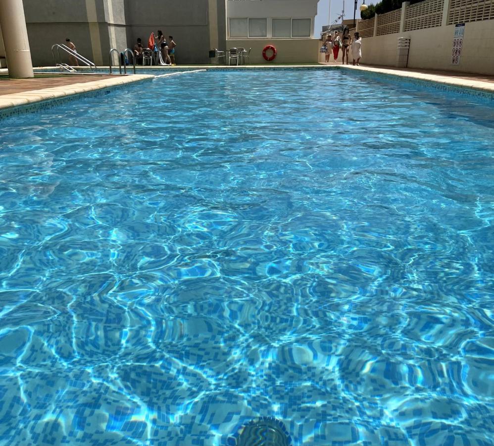Primera Linea Con Piscina En Calpe Bagian luar foto