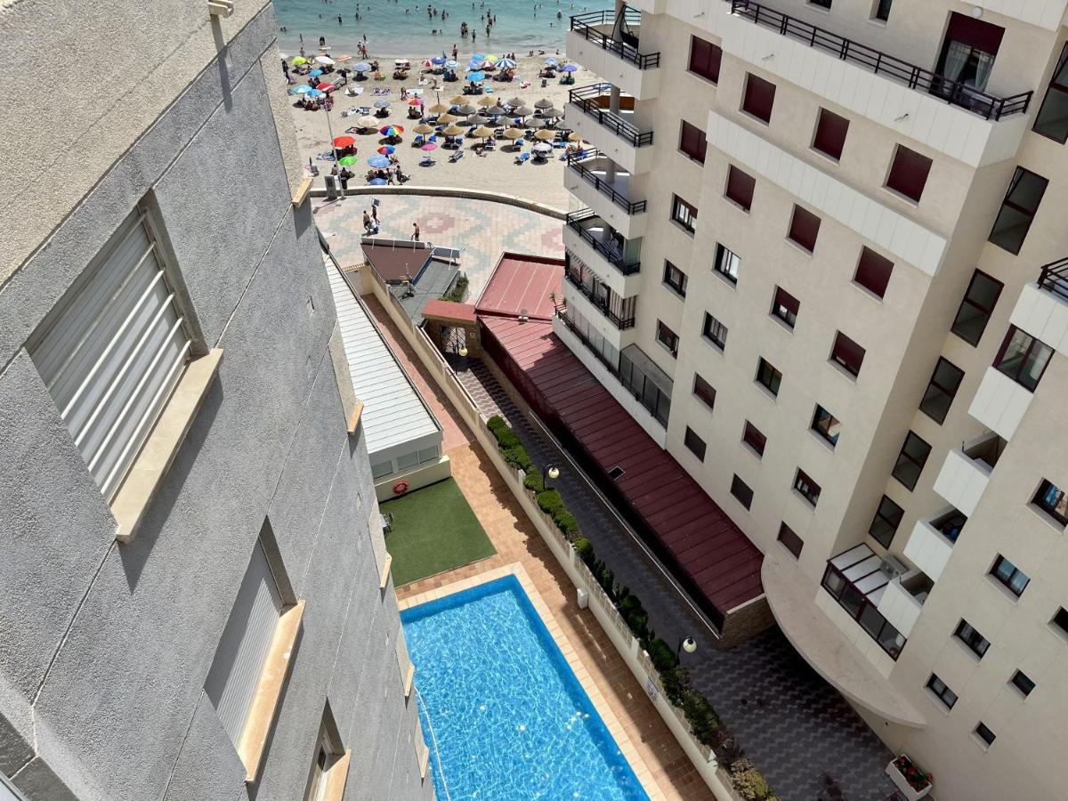 Primera Linea Con Piscina En Calpe Bagian luar foto